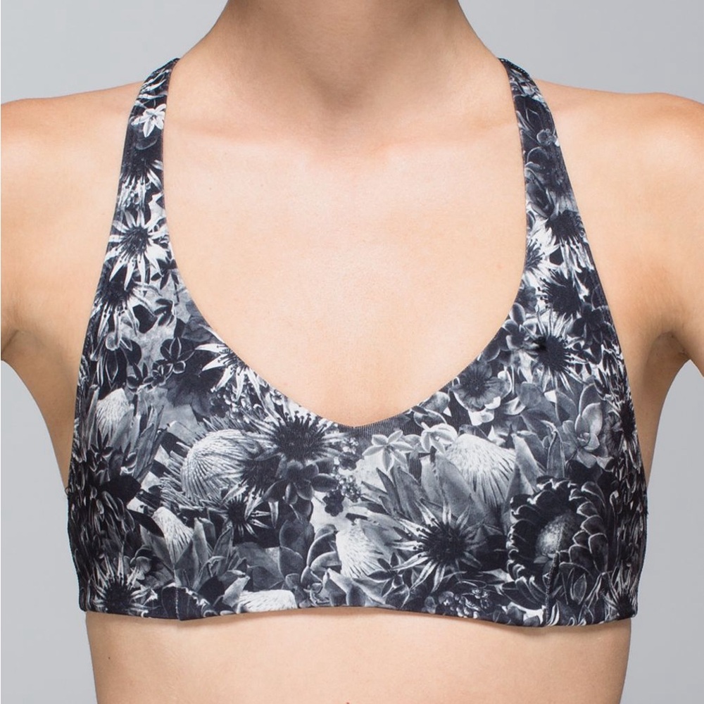Lululemon Arise Flowabunga Black Angel Wing T-Strap Sports Bra Sz 4